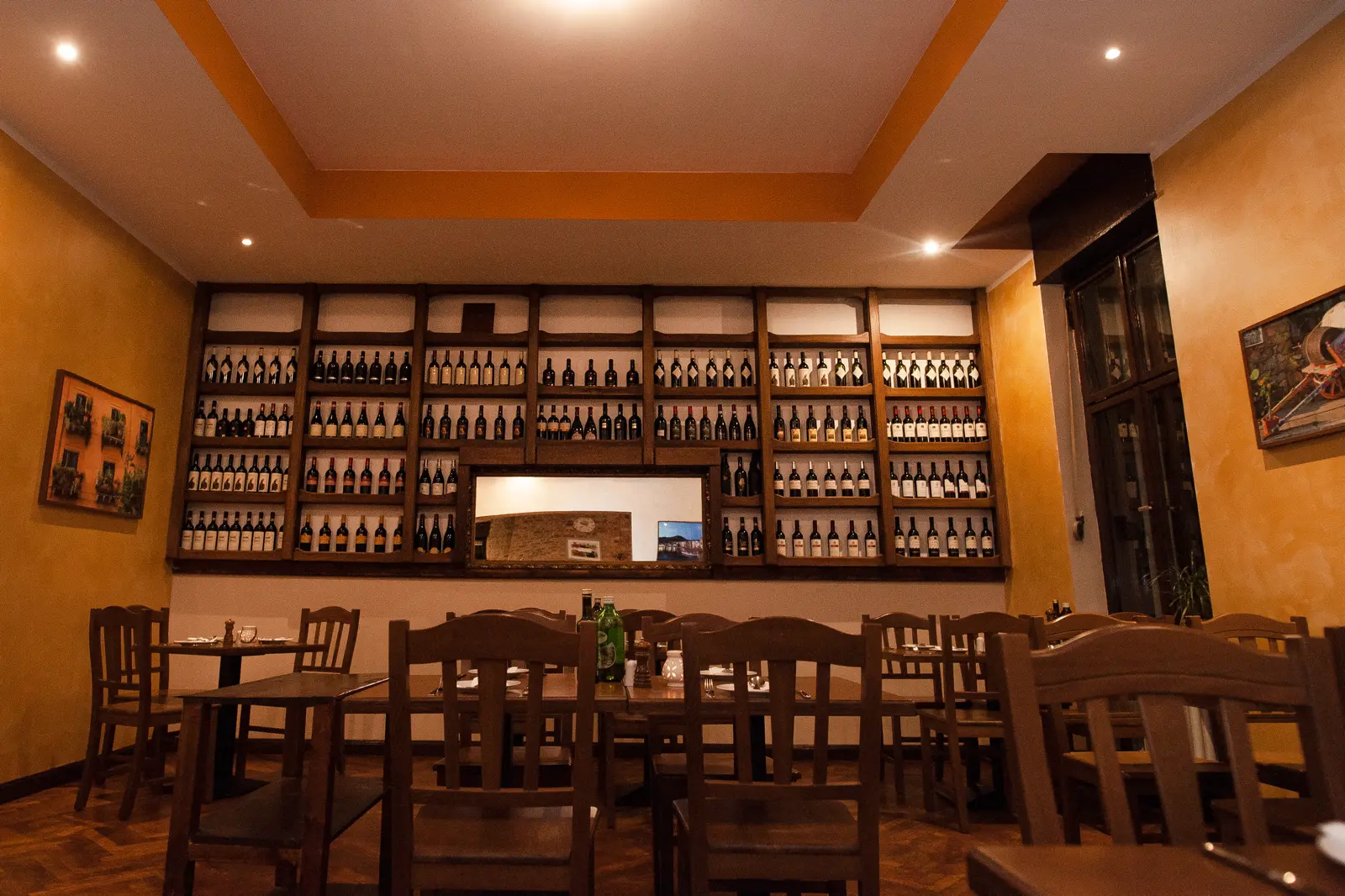 Trattoria Lauretta Berlin — Einrichtungs-Details im klassischen italienischen Stil